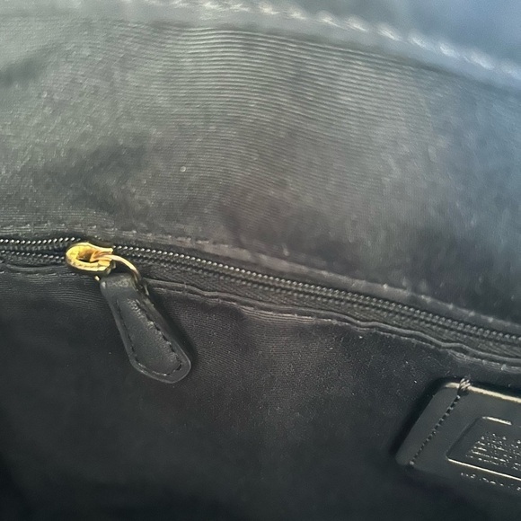 Coach NWT Large Tote Pebble Leather and Signature Print at Top Zippered Opening - Picture 12 of 14